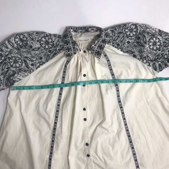 Roller Rabbit Embroidered Top Bishop Sleeves OVERSIZED Button Up Small - Picture 13 of 14